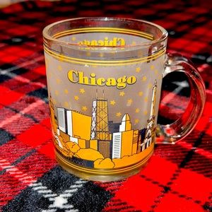 Chicago souvenir black and gold art deco cityscape style mug. 🌆☕️